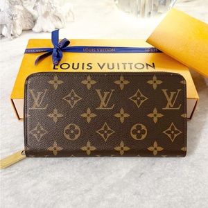 ❌SOLD❌LOUIS VUITTON Monogram Zippy Wallet in Fuchsia